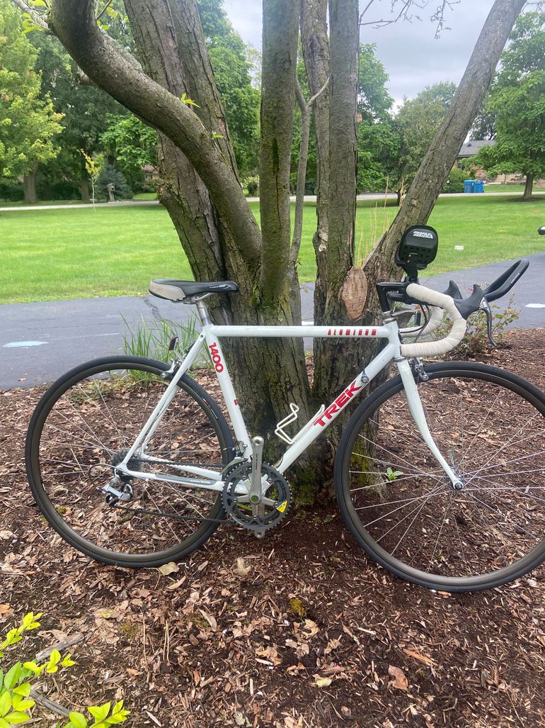 Used Trek 1400 1989 Road & Gravel, White — image 1 of 6