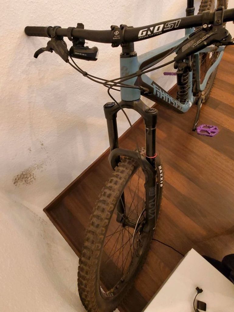 Used Ghost Riot EN Essential 2022 Mountainbike, Blue — image 3 of 4