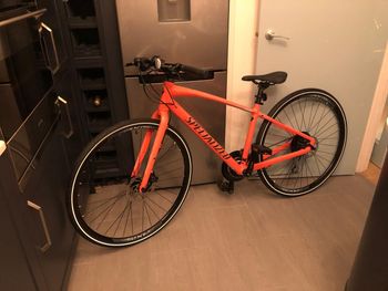 Used Specialized Sirrus 2.0 2021 Mountainbike, Red — image 6 of 6