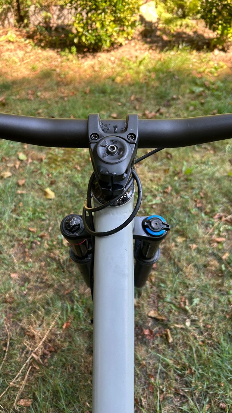 Used Canyon Stitched 720 2023 2023 Mountainbike, Light Gray, 26 — image 4 of 9