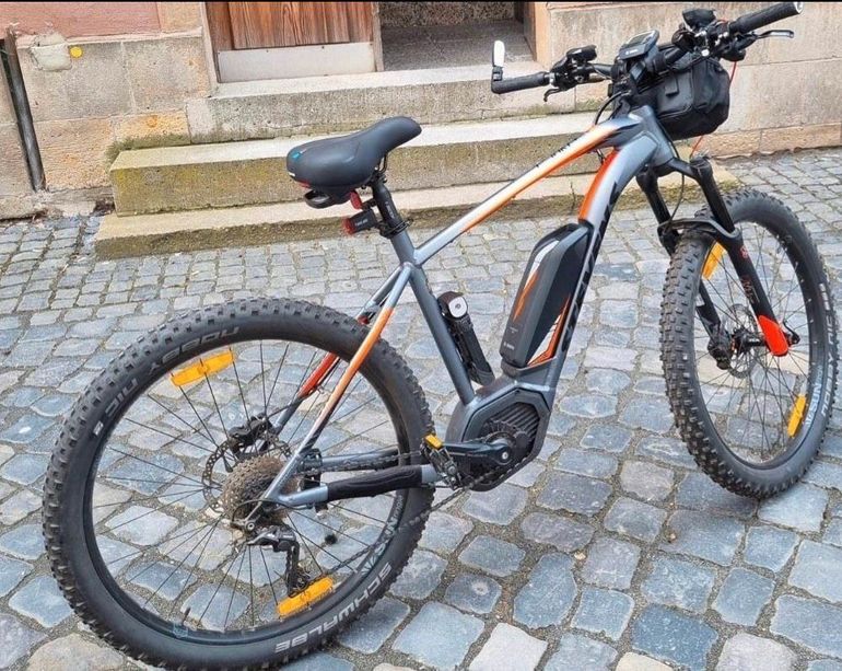 Used Stevens E-Bike 2018 Mountainbike, Grigio chiaro — image 1 of 3