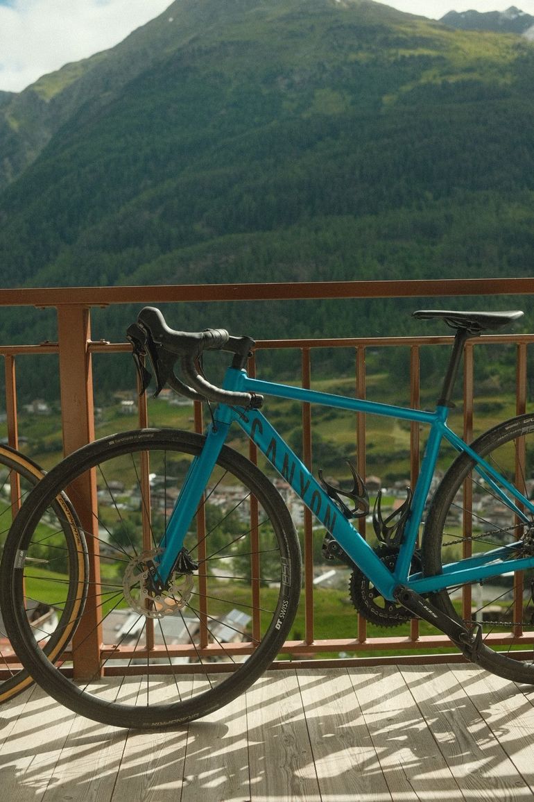Used Canyon Endurace AL Disc 7.0 2020 2020 Road & Gravel, Blue — image 5 of 6