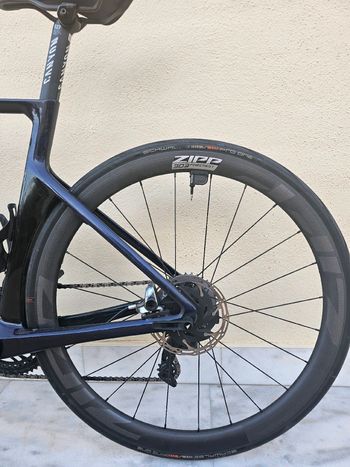 Used Canyon Aeroad CF SLX Disc 9.0 SL 2020 2020 Road & Gravel, Blue — image 8 of 23