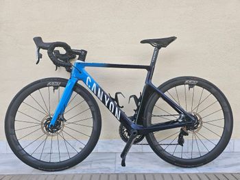 Used Canyon Aeroad CF SLX Disc 9.0 SL 2020 2020 Road & Gravel, Blue — image 14 of 23