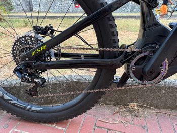 Used Specialized Turbo Levo FSR Comp 6Fattie 2018 Mountainbike, Light Gray — image 3 of 8