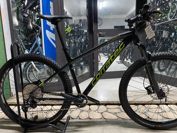Tweedehands Corratec X Vert 29 Race 2022 2022 Mountainbike — afbeelding 1 van 7