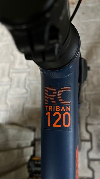 Used TRIBAN RC120 Disc Road Bike 2020 2020 Road & Gravel — image 2 of 7