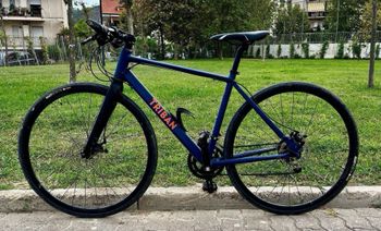 Used TRIBAN RC120 Disc Road Bike 2020 2020 Road & Gravel — image 1 of 7