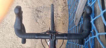 Used Specialized Tarmac SL6 Sport 2022 2022 Road & Gravel, Red — image 10 of 10