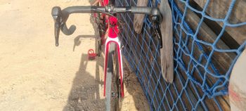 Used Specialized Tarmac SL6 Sport 2022 2022 Road & Gravel, Red — image 8 of 10