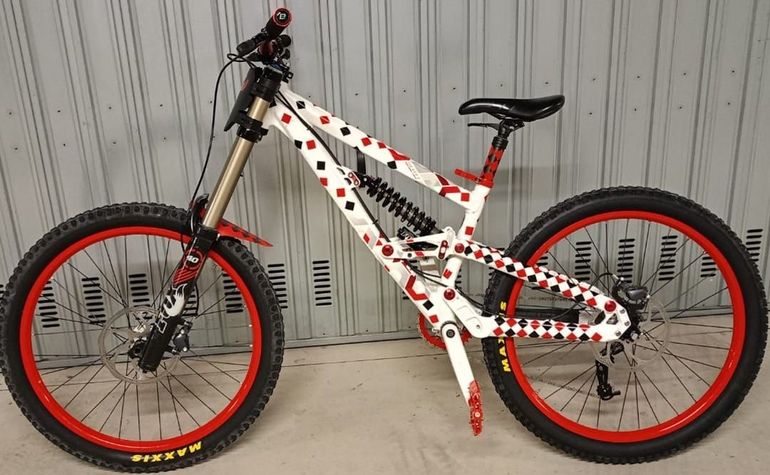 Used Scott Voltage FR 20 2014 Mountainbike, White — image 1 of 8