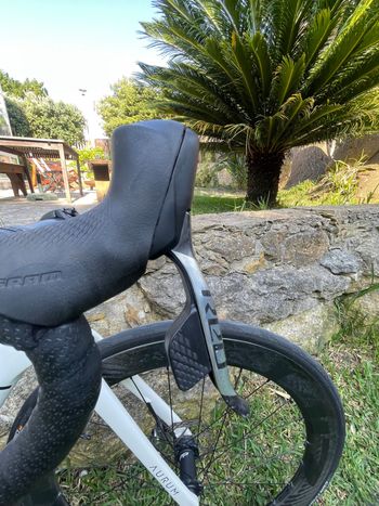 Used Aurum Magma 2022 Road & Gravel, White — image 13 of 14