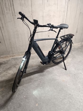 Used Gazelle Grenoble C5 HMB nexus 5 h57 2024 Road & Gravel, Light Gray — image 1 of 6