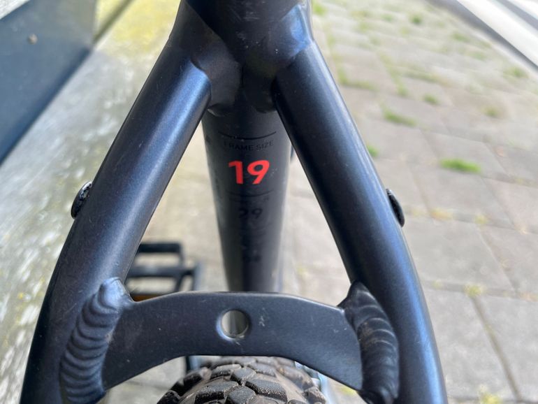 Used CUBE Attention SL 2016 2016 Mountainbike, Black, 27.5, 29 — image 7 of 8