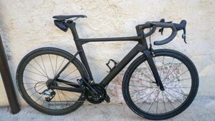 NO-LOGO - Light carbon LCR0X-V stesso telaio n+ | Mercedes AMG F1® Bike, 2022