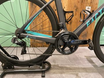 Gebrauchtes Factor ONE - Shimano Dura-Ace 2017 Road & Gravel, Hellgrau — Bild 2 von 4