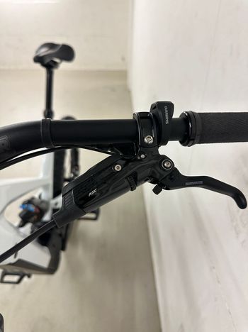 Used YT Industries Decoy CORE 4 MX 2022 2022 Mountainbike, Blue, 29, 27.5 — image 8 of 10