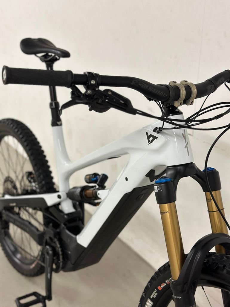 Used YT Industries Decoy CORE 4 MX 2022 2022 Mountainbike, Blue, 29, 27.5 — image 3 of 10