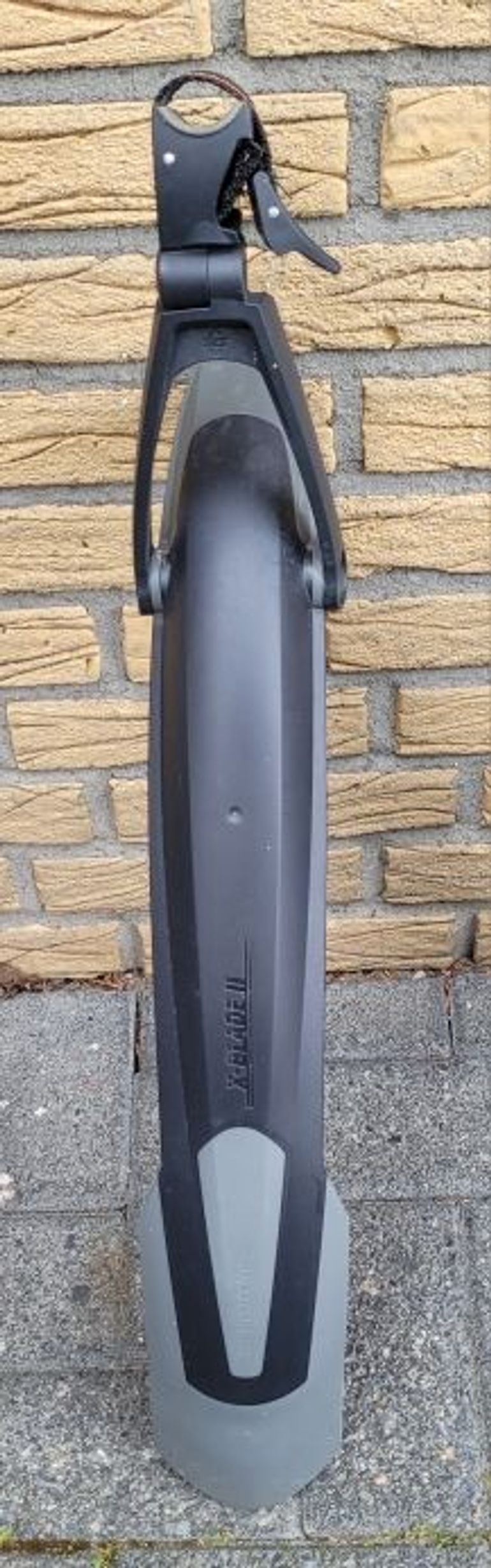 Used Specialized Sirrus Comp 2012 Road & Gravel, Light Gray — image 8 of 12