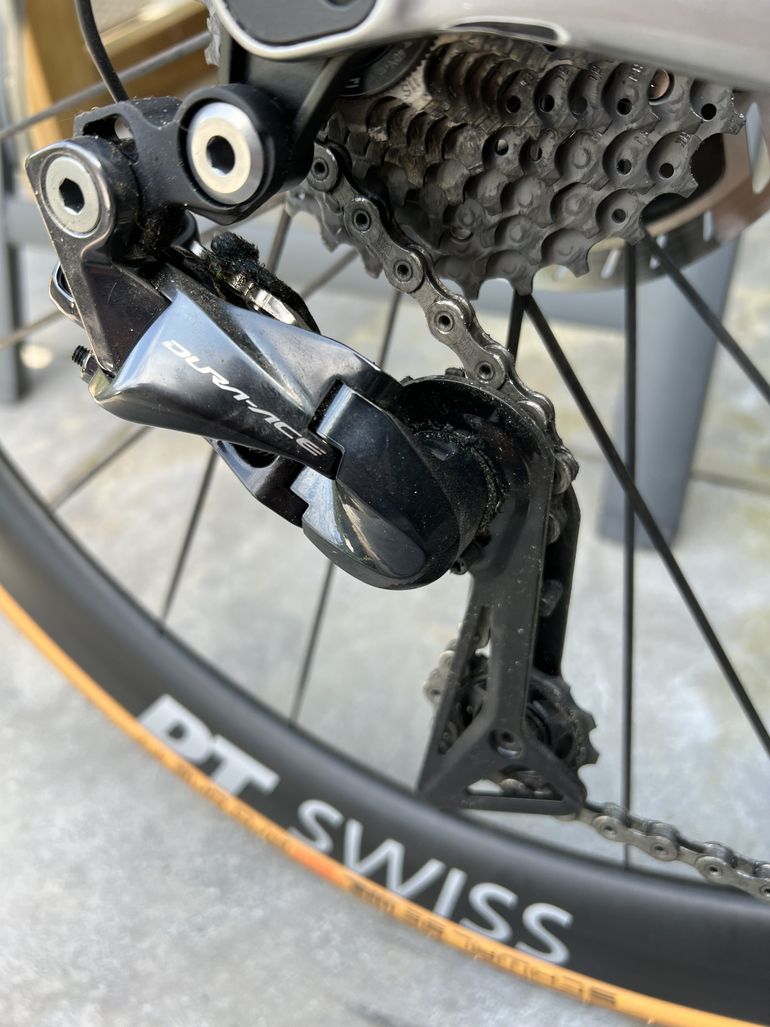 Used Canyon Ultimate CFR Disc Di2 2021 Road & Gravel — image 6 of 10