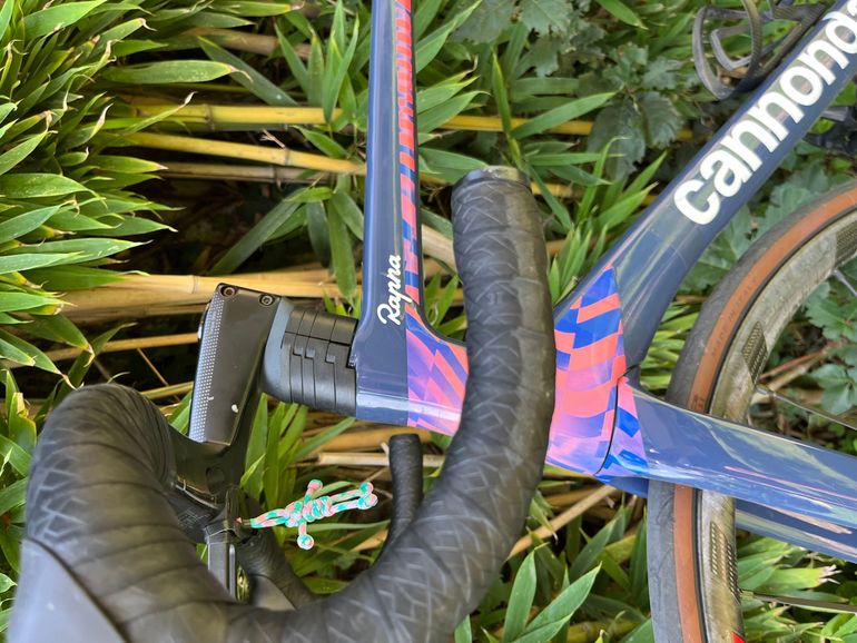 Used Cannondale SuperSix EVO Hi-MOD Disc Dura Ace 2020 2020 Road & Gravel, Blue — image 2 of 8