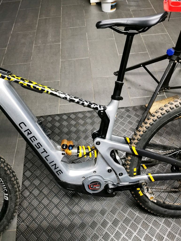 Used Crestline RS180 Silver Edition 2024 Mountainbike, Light Gray, Mixed — image 5 of 8