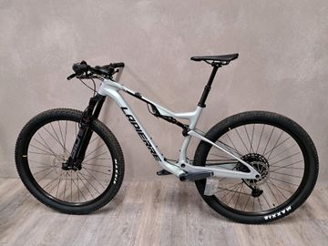 Używany Lapierre XRM 6.9 2023 2023 Mountainbike — zdjęcie 2 z 10