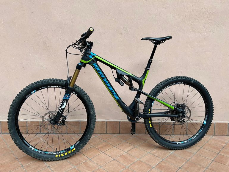 Used Rocky Mountain Altitude 770 MSL Rally Edition 2014 2014 Mountainbike, Green, 27.5 — image 2 of 5