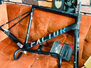 Used Factor O2 VAM Frameset 2021 Road & Gravel, Schwarz — image 1 of 12