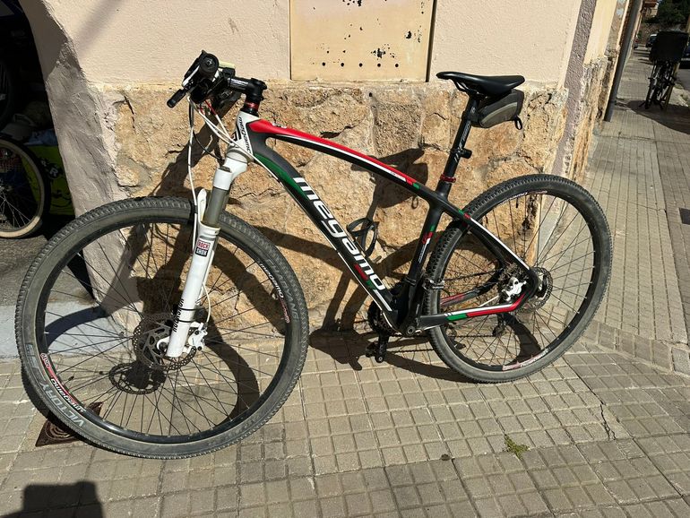 Used Megamo CARBON CO-FACTORY 2013 Mountainbike, Black — image 3 of 3
