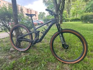 Trek - Top Fuel 9.8 2023, 2023