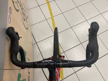 Used TREK EMONDA SLR DISC SEGAFREDO 2019 Road & Gravel, Red — image 6 of 7