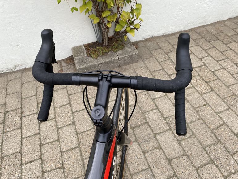 Used Specialized Roubaix Sport 2018 Road & Gravel, Red — image 9 of 10