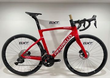 Brugt Pinarello F5 Furious Red 105 Di2 2024 Road & Gravel