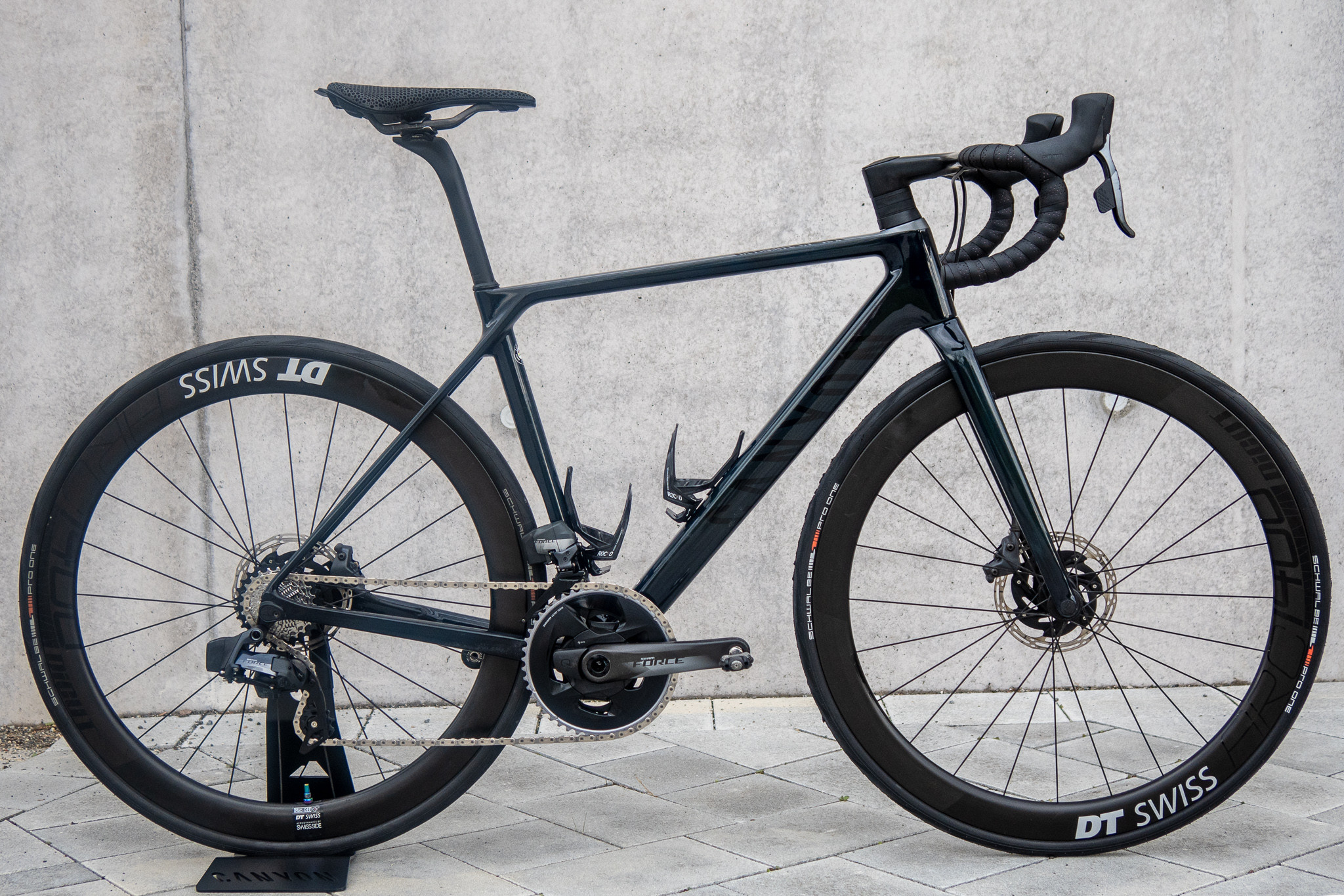 Achetez un v lo d occasion Canyon Ultimate CF SLX Disc 8.0 ETAP en