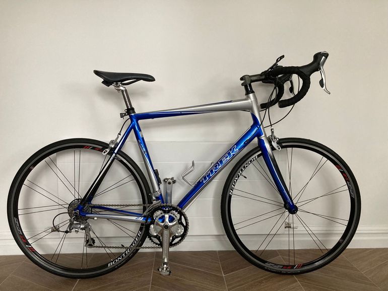 Trek 2.1 road bike sale