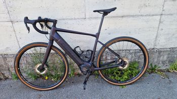 Used Giant Revolt E+ Pro 2023 Road & Gravel, Light Gray — image 2 of 5