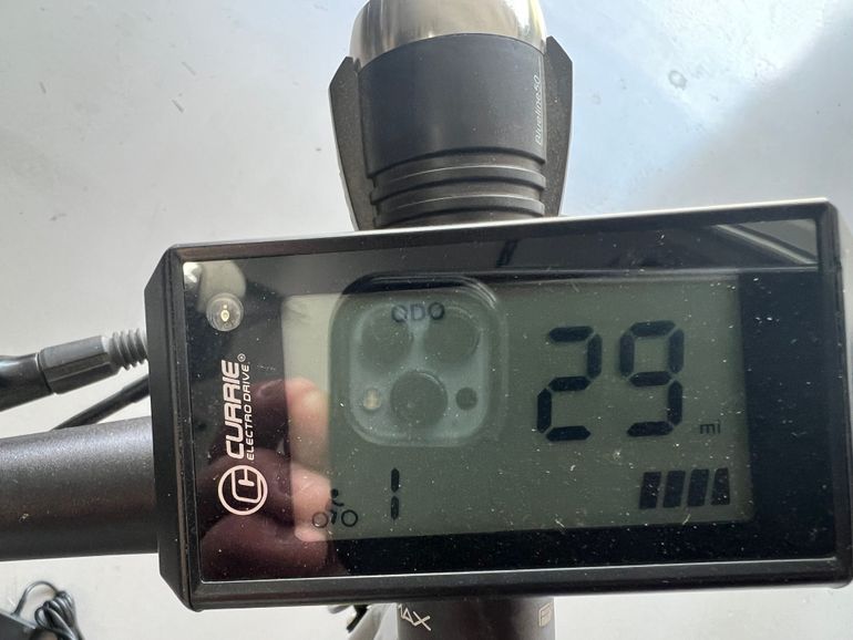 Used IZIP E3 Dash e-bike 2019 Road & Gravel, Black — image 6 of 10