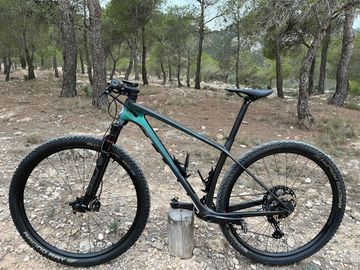 Used Scott Scale RC Team 2022 2022 Mountainbike, Purple, 29 — image 42 of 43