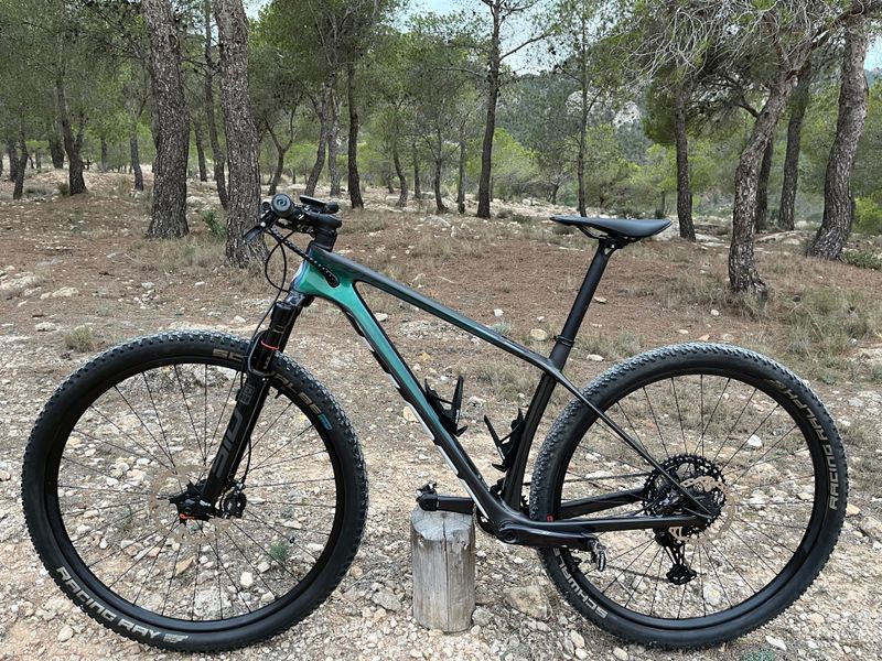 Used Scott Scale RC Team 2022 2022 Mountainbike, Purple, 29 — image 42 of 43