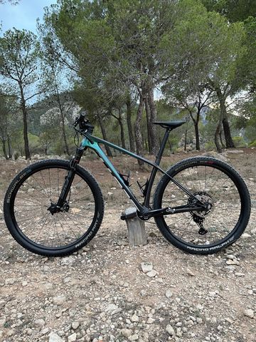 Used Scott Scale RC Team 2022 2022 Mountainbike, Purple, 29 — image 37 of 43