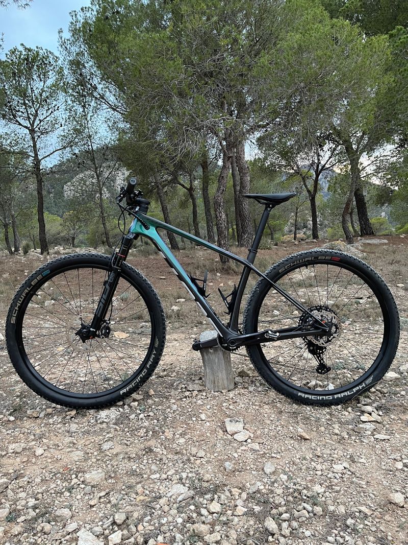 Used Scott Scale RC Team 2022 2022 Mountainbike, Purple, 29 — image 37 of 43