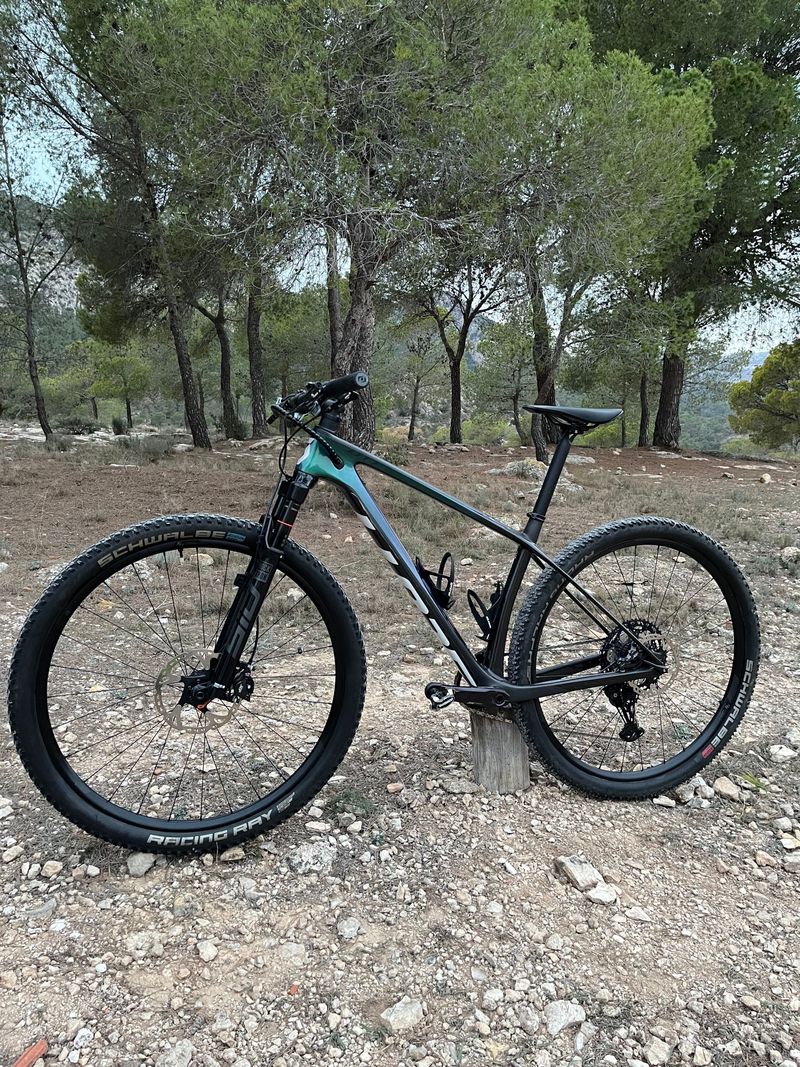 Used Scott Scale RC Team 2022 2022 Mountainbike, Purple, 29 — image 3 of 43