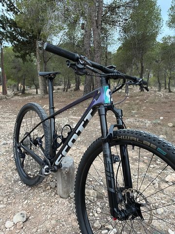 Used Scott Scale RC Team 2022 2022 Mountainbike, Purple, 29 — image 15 of 43
