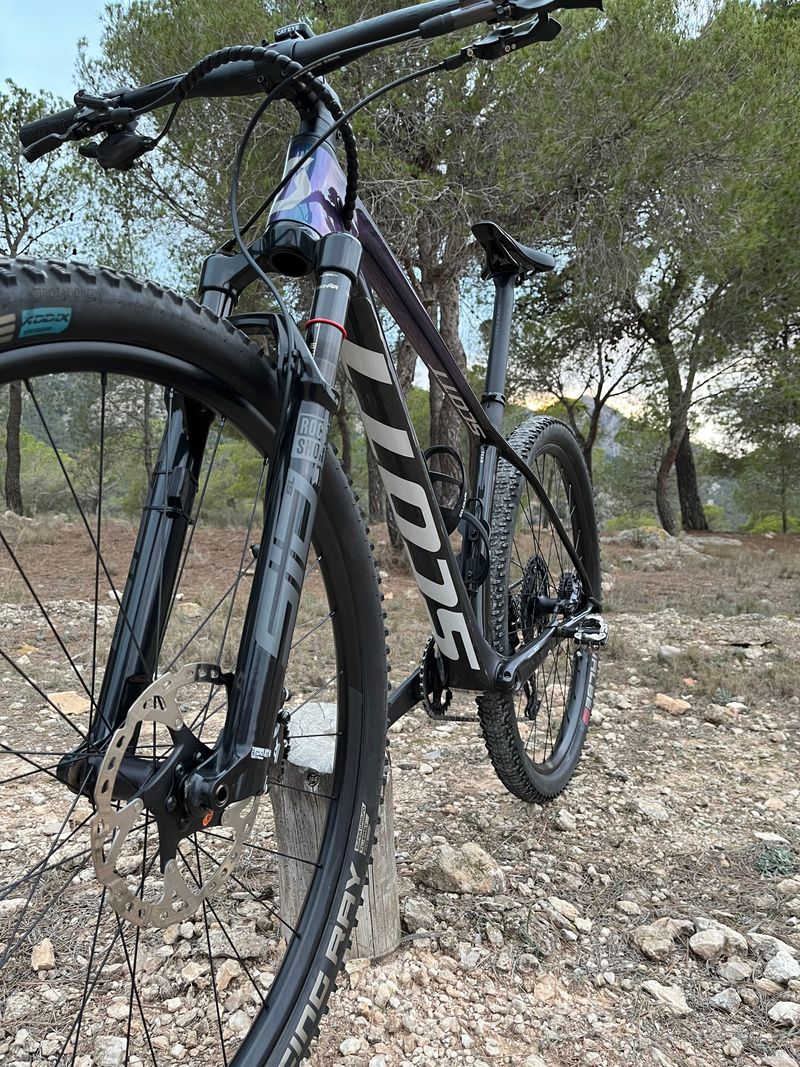 Used Scott Scale RC Team 2022 2022 Mountainbike, Purple, 29 — image 21 of 43