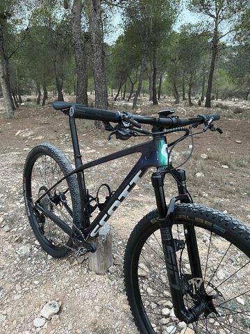 Used Scott Scale RC Team 2022 2022 Mountainbike, Purple, 29 — image 8 of 43