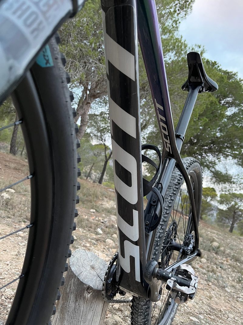 Used Scott Scale RC Team 2022 2022 Mountainbike, Purple, 29 — image 33 of 43