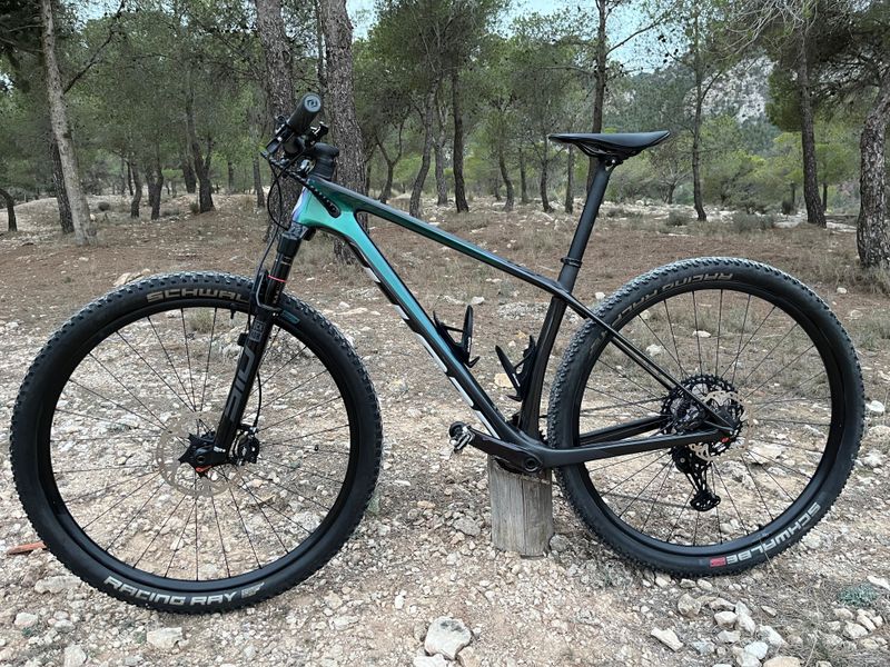 Used Scott Scale RC Team 2022 2022 Mountainbike, Purple, 29 — image 4 of 43