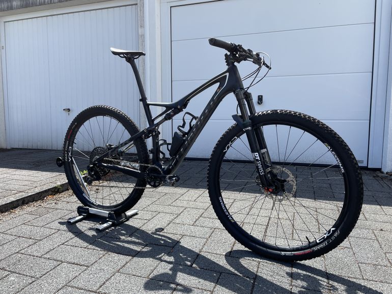 Used Specialized Epic Comp Carbon 29 2014 Mountainbike, Nero — image 1 of 12