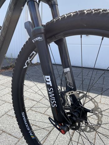 Used Specialized Epic Comp Carbon 29 2014 Mountainbike, Nero — image 11 of 12